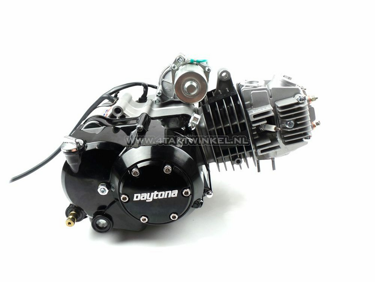 Engine, 125cc, semi-automatic, "Daytona" including accessories