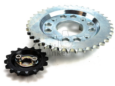 Front sprocket and rear sprocket, with 7mm offset, fits SS50, Dax